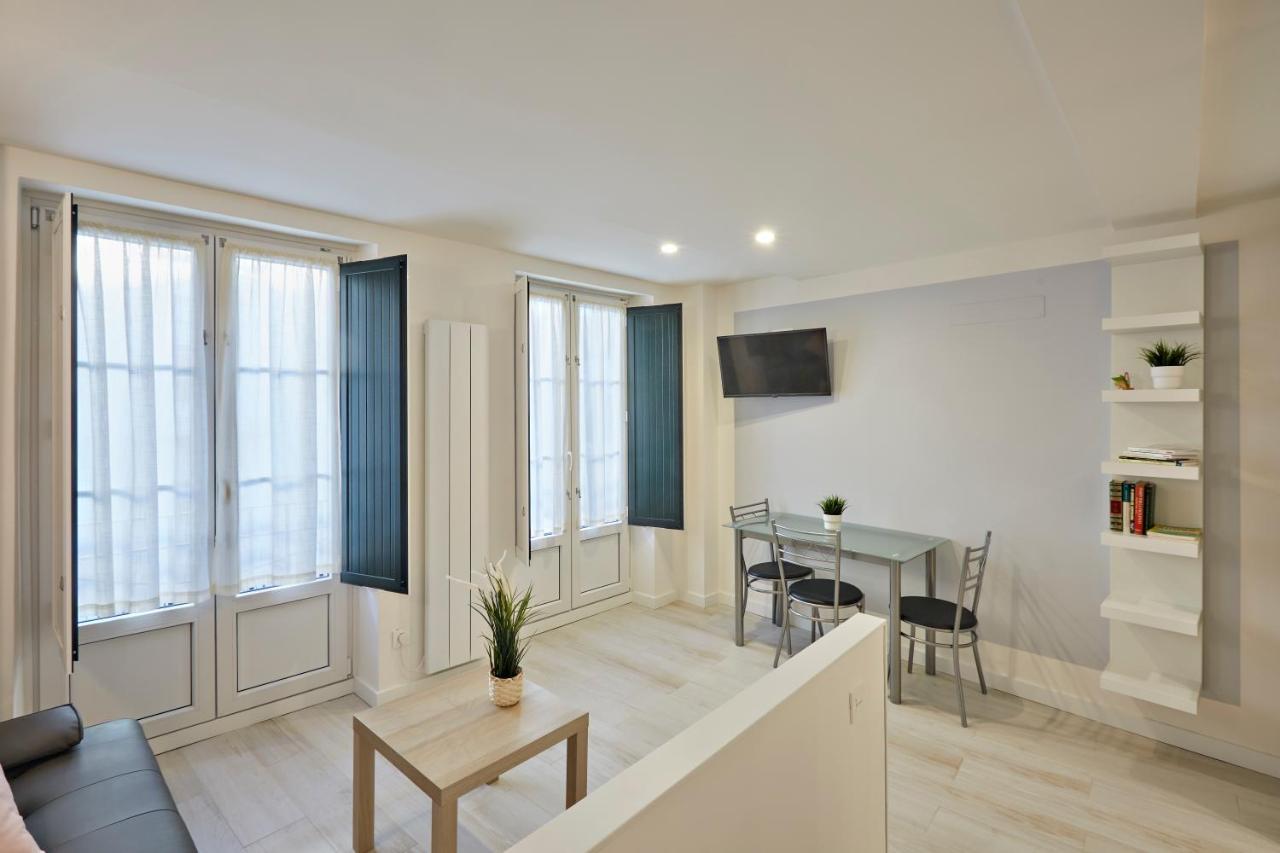 Apartamentos Abastos Logroño Kültér fotó